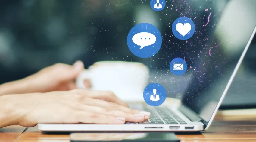 Página web vs Facebook para negocios locales: ¿Cuál es la mejor inversión en 2026?